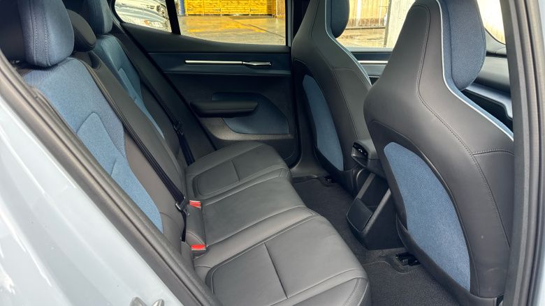 Volvo EX30 200kW SM Extended Range Ultra 69kWh 5dr Auto Electric Estate